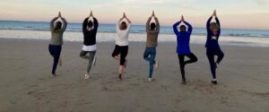 retraite Yoga pratique sur la plage